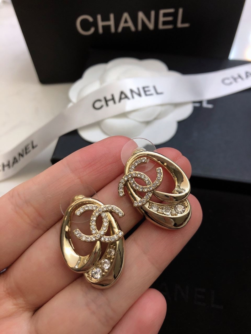Ch**el earrings